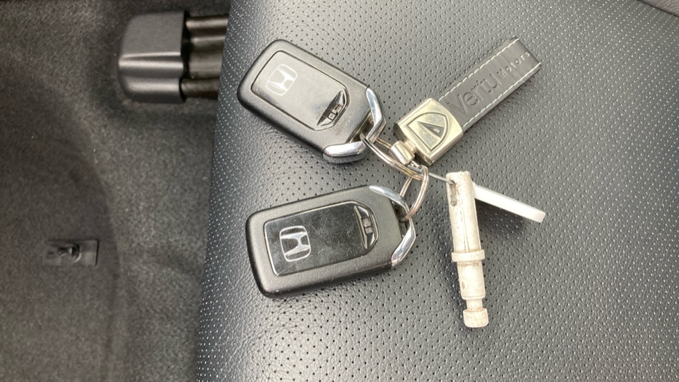 Honda HR-V 1.5 i-VTEC EX CVT 5dr Petrol Hatchback - Image 16