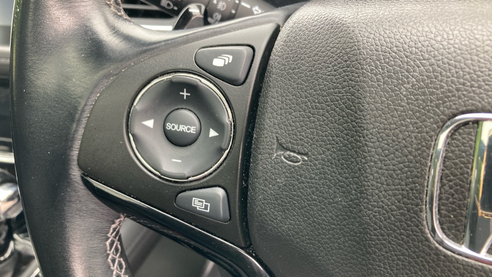 Honda HR-V 1.5 i-VTEC EX CVT 5dr Petrol Hatchback - Image 26