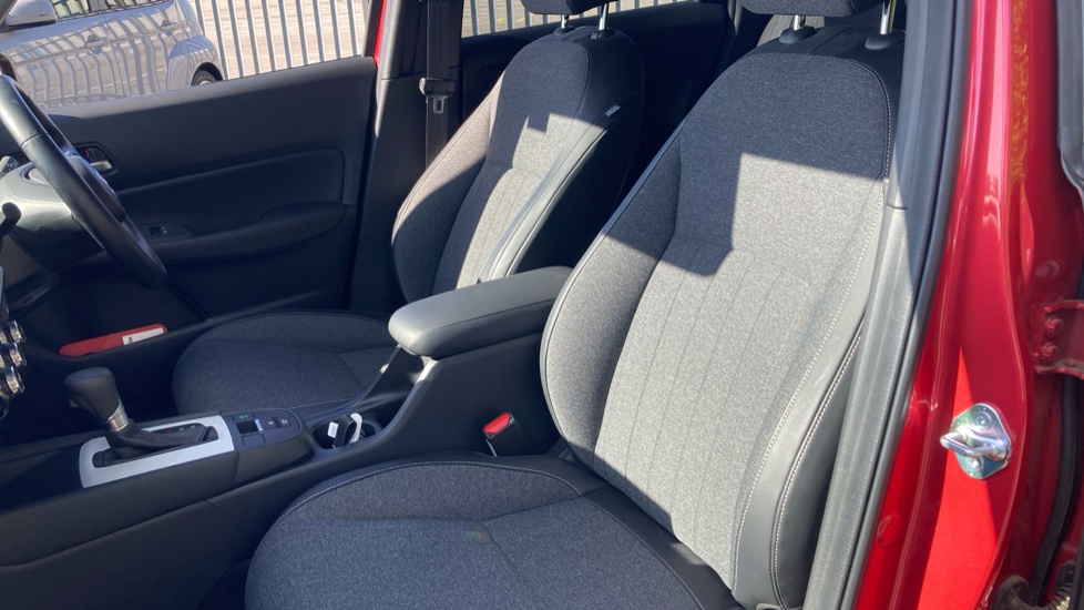 Honda Jazz 1.5 i-MMD Hybrid Advance 5dr eCVT Hybrid Hatchback - Image 29