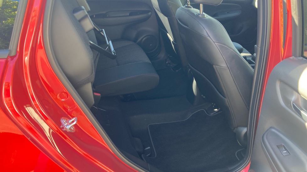 Honda Jazz 1.5 i-MMD Hybrid Advance 5dr eCVT Hybrid Hatchback - Image 36