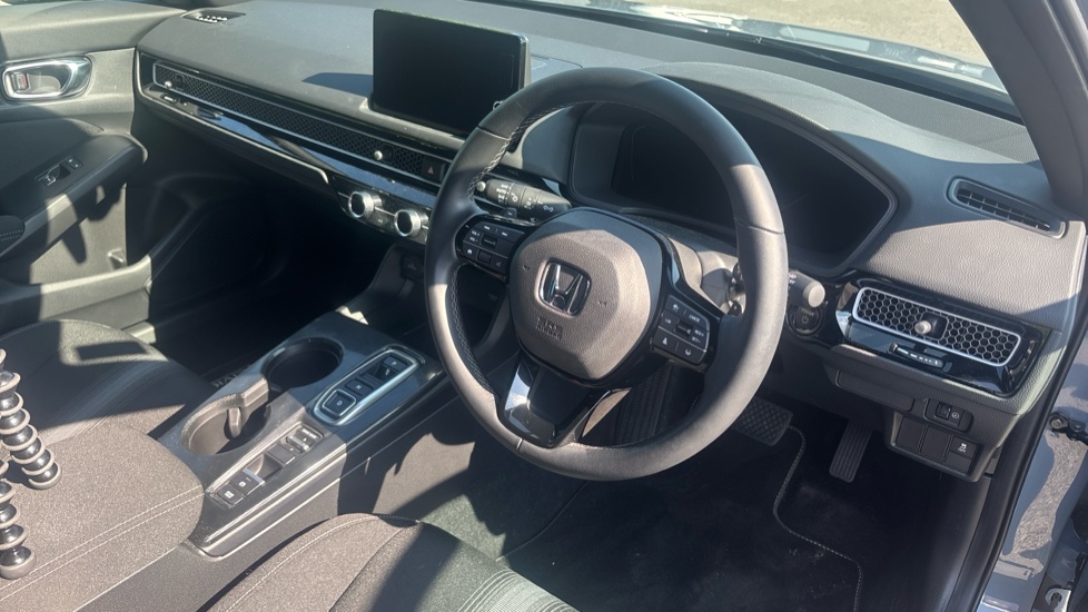 Honda Civic 2.0 eHEV Elegance 5dr CVT Hybrid Hatchback - Image 14