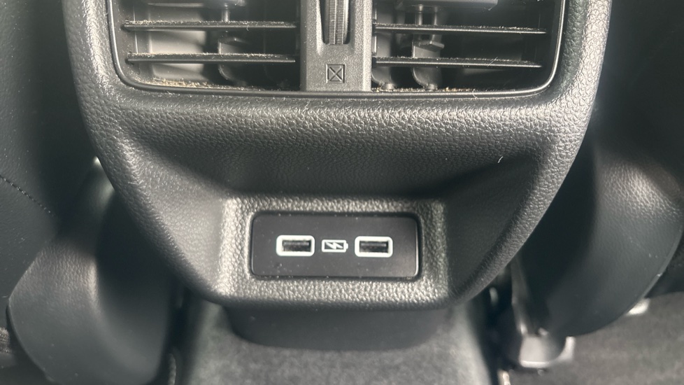 Honda Civic 2.0 eHEV Sport 5dr CVT Hybrid Hatchback - Image 13