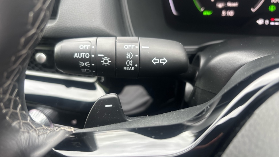 Honda Civic 2.0 eHEV Sport 5dr CVT Hybrid Hatchback - Image 17