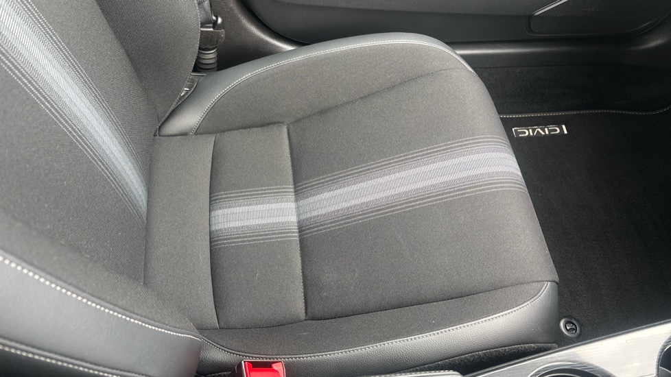 Honda Civic 2.0 eHEV Sport 5dr CVT Hybrid Hatchback - Image 30