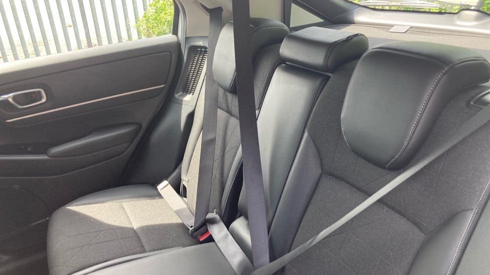 Honda HR-V 1.5 eHEV Advance 5dr CVT Hybrid Hatchback - Image 8
