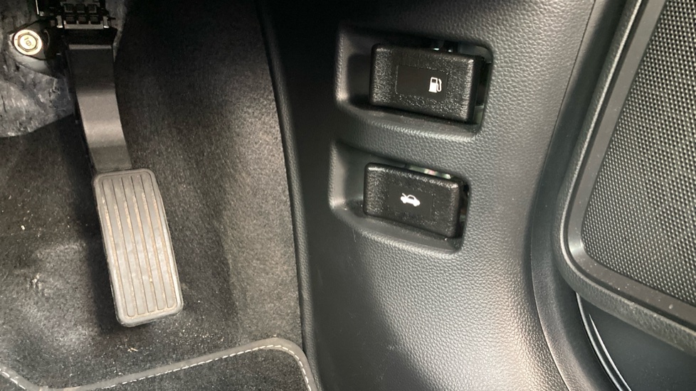 Honda HR-V 1.5 eHEV Advance 5dr CVT Hybrid Hatchback - Image 18