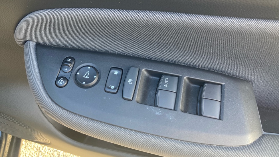 Honda Jazz 1.5 i-MMD Hybrid Elegance 5dr eCVT Hybrid Hatchback - Image 14