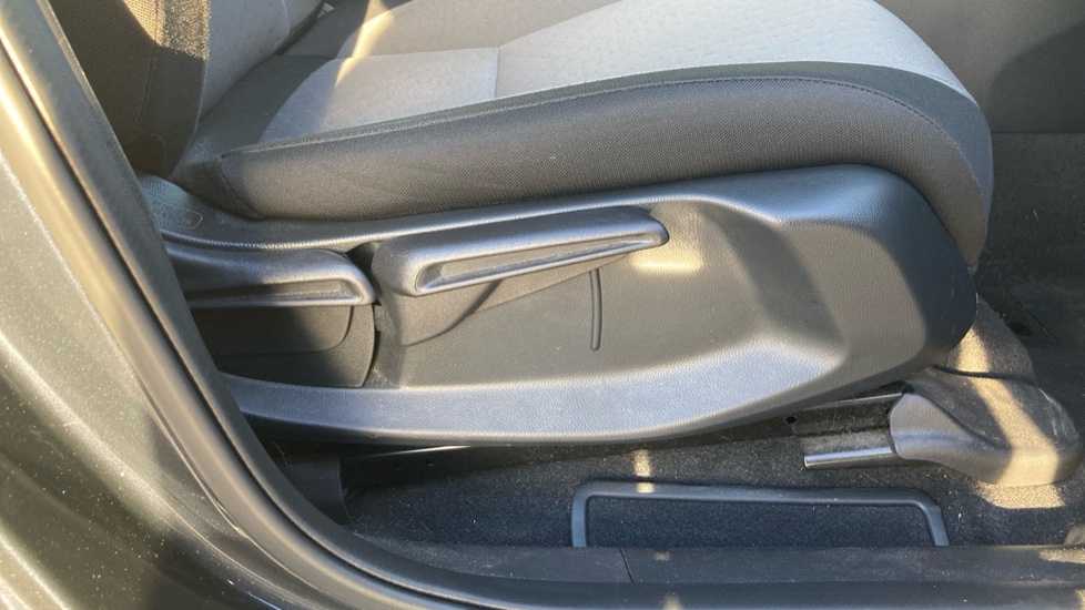 Honda Jazz 1.5 i-MMD Hybrid Elegance 5dr eCVT Hybrid Hatchback - Image 15