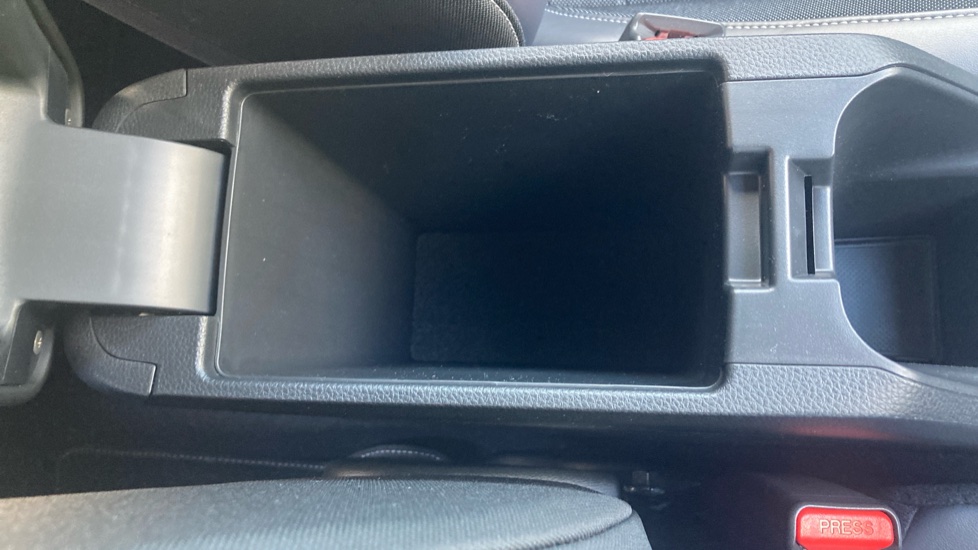 Honda Jazz 1.5 i-MMD Hybrid Crosstar Advance 5dr eCVT Hybrid Hatchback - Image 35
