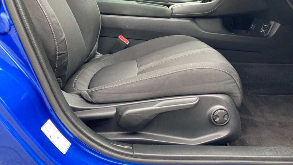 Honda Civic 1.0 VTEC Turbo 126 SR 5dr CVT Petrol Hatchback - Image 26