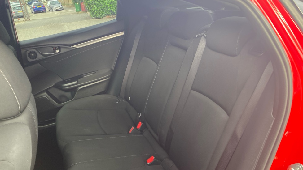 Honda Civic 1.5 VTEC Turbo Sport 5dr Petrol Hatchback - Image 8