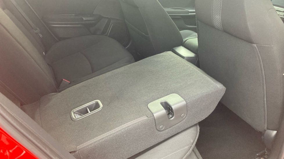 Honda Civic 1.5 VTEC Turbo Sport 5dr Petrol Hatchback - Image 18