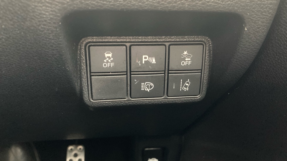 Honda Civic 1.5 VTEC Turbo Sport 5dr Petrol Hatchback - Image 22