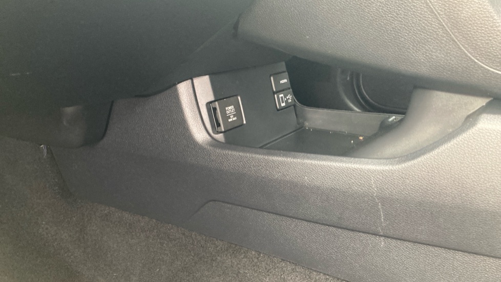 Honda Civic 1.5 VTEC Turbo Sport 5dr Petrol Hatchback - Image 36