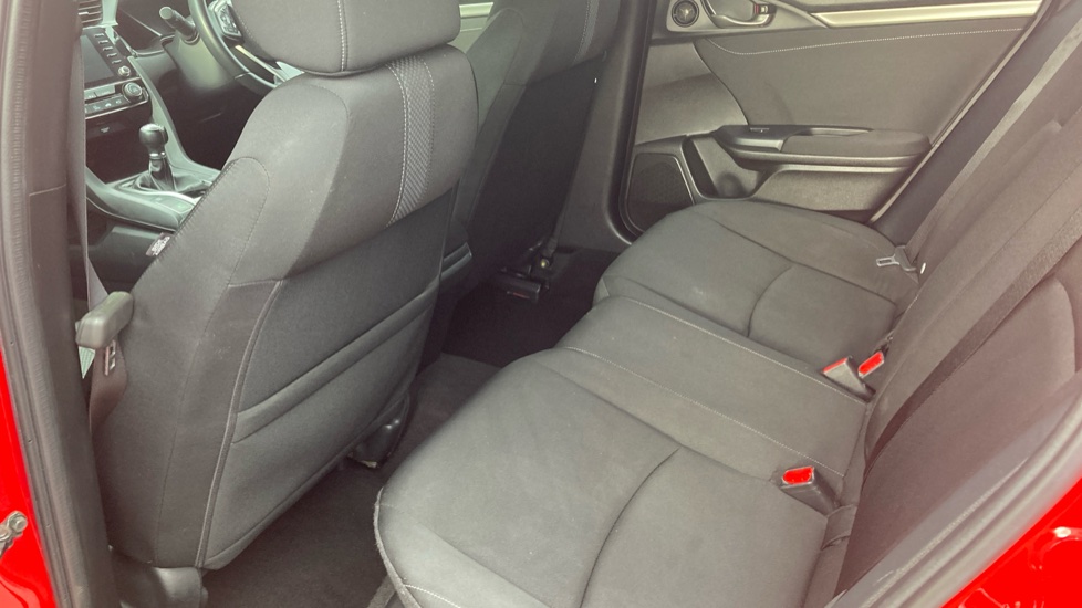 Honda Civic 1.5 VTEC Turbo Sport 5dr Petrol Hatchback - Image 39