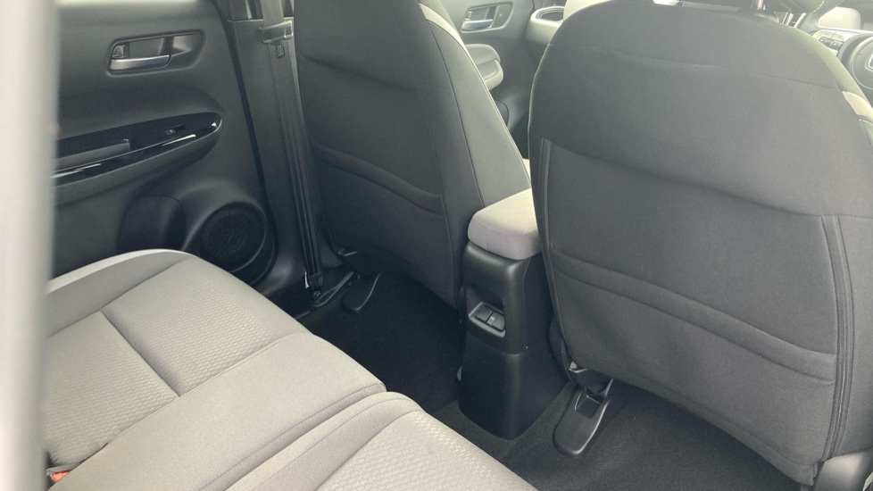 Honda Jazz 1.5 i-MMD Hybrid Crosstar EX 5dr eCVT Hybrid Hatchback - Image 17