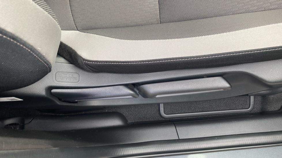 Honda Jazz 1.5 i-MMD Hybrid Crosstar EX 5dr eCVT Hybrid Hatchback - Image 22