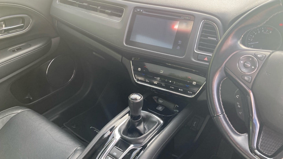 Honda HR-V 1.5 i-VTEC EX 5dr Petrol Hatchback - Image 14