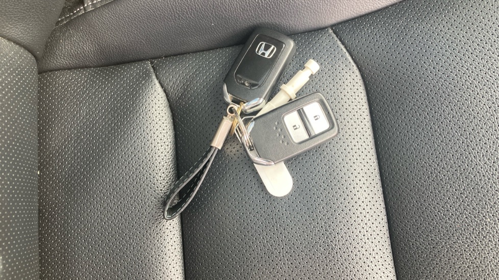 Honda HR-V 1.5 i-VTEC EX 5dr Petrol Hatchback - Image 31