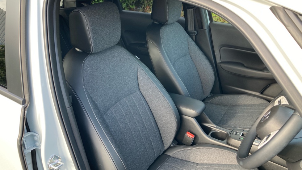 Honda Jazz 1.5 i-MMD Hybrid Advance 5dr eCVT Hybrid Hatchback - Image 14
