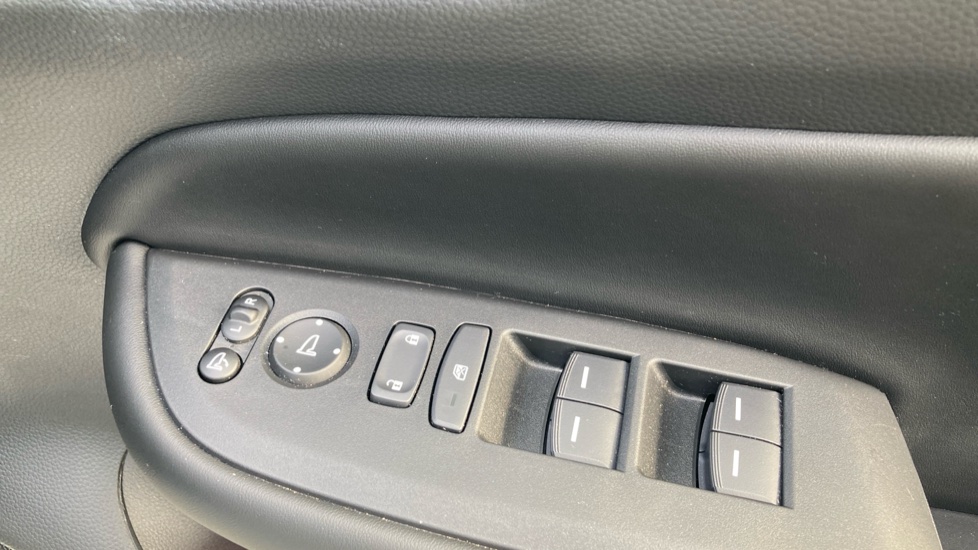 Honda Jazz 1.5 i-MMD Hybrid Advance 5dr eCVT Hybrid Hatchback - Image 16