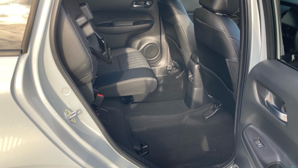 Honda Jazz 1.5 i-MMD Hybrid Advance 5dr eCVT Hybrid Hatchback - Image 25