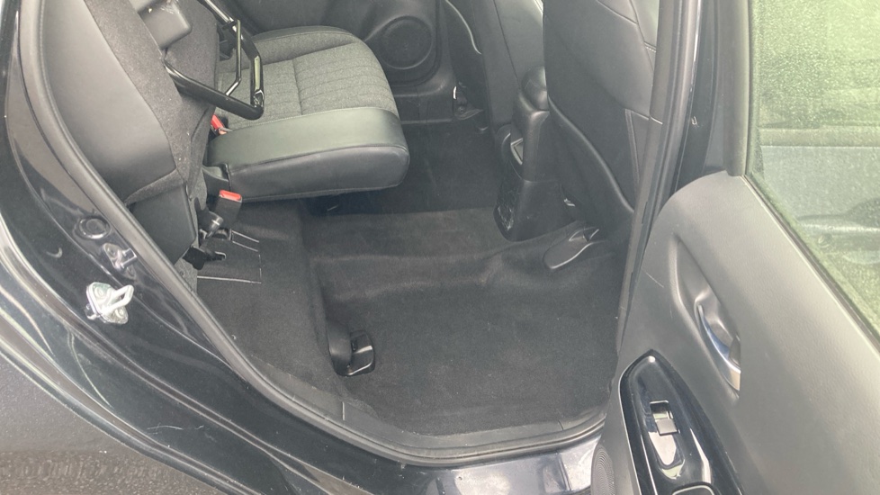 Honda Jazz 1.5 i-MMD Hybrid SR 5dr eCVT Hybrid Hatchback - Image 17