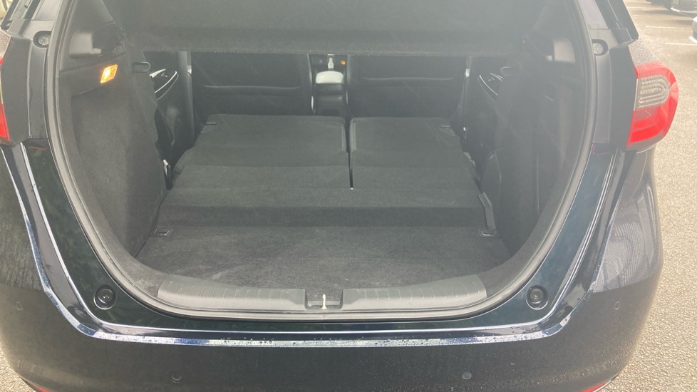 Honda Jazz 1.5 i-MMD Hybrid SR 5dr eCVT Hybrid Hatchback - Image 19