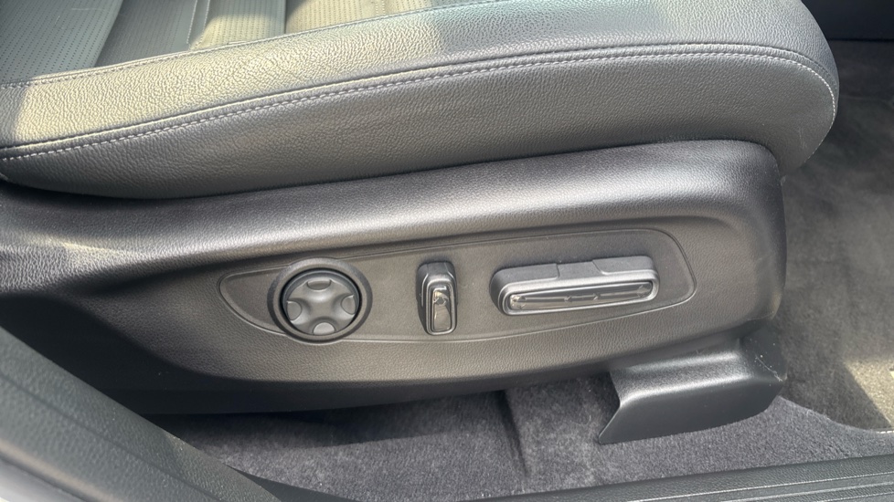 Honda CR-V 2.0 eHEV Advance 5dr eCVT Hybrid Estate - Image 15