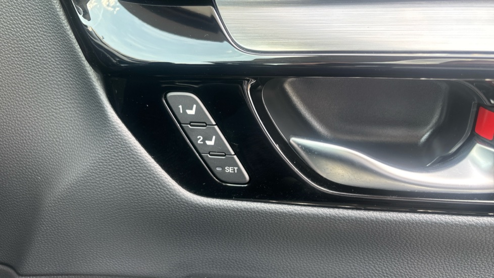 Honda CR-V 2.0 eHEV Advance 5dr eCVT Hybrid Estate - Image 16
