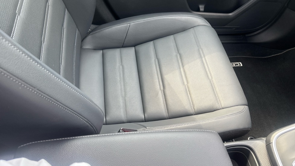 Honda CR-V 2.0 eHEV Advance 5dr eCVT Hybrid Estate - Image 39