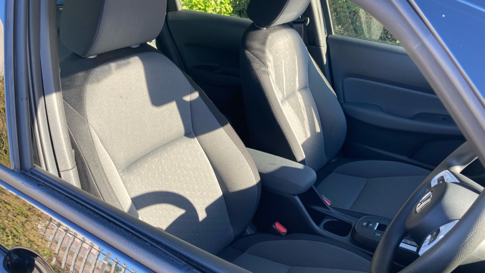 Honda Jazz 1.5 i-MMD Hybrid SE 5dr eCVT Hybrid Hatchback - Image 13