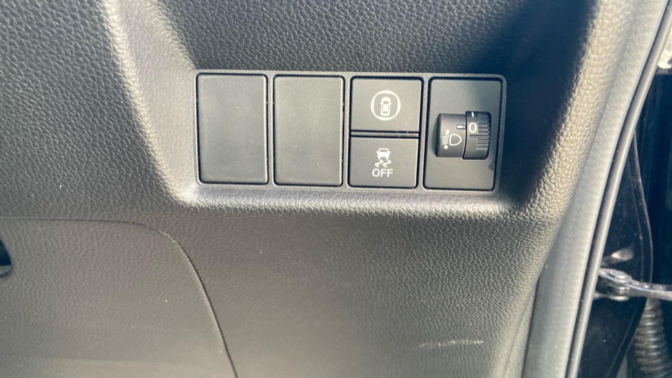 Honda Jazz 1.5 i-MMD Hybrid SE 5dr eCVT Hybrid Hatchback - Image 16