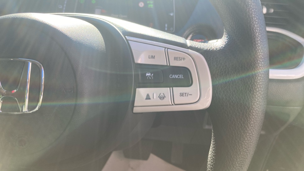 Honda Jazz 1.5 i-MMD Hybrid SE 5dr eCVT Hybrid Hatchback - Image 19