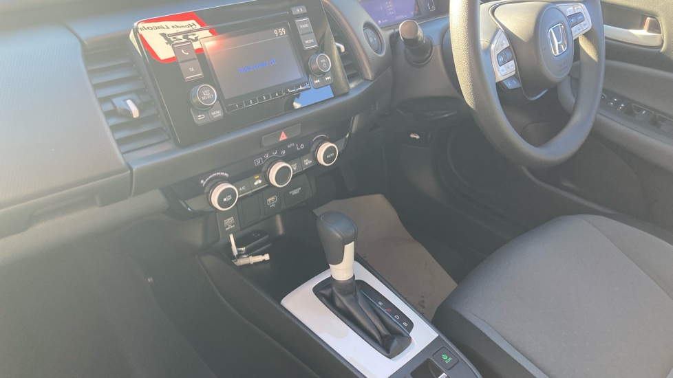 Honda Jazz 1.5 i-MMD Hybrid SE 5dr eCVT Hybrid Hatchback - Image 31