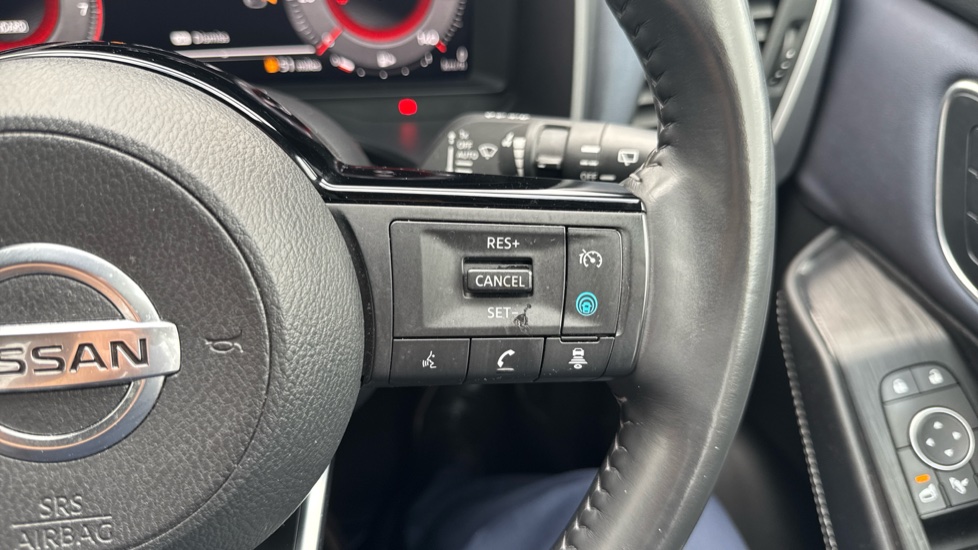 Nissan Qashqai 1.3 DiG-T MH 158 Tekna+ 5dr Petrol Hatchback - Image 22