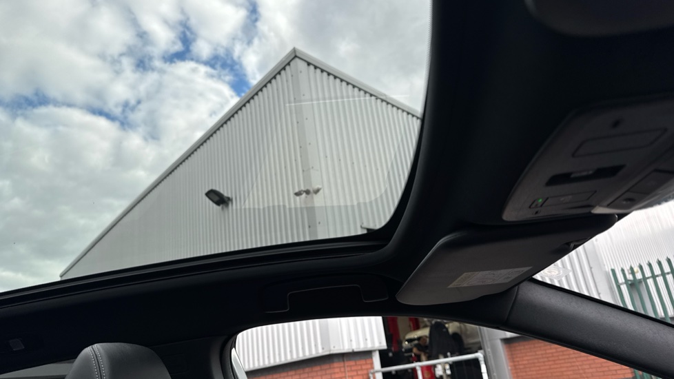 Nissan Qashqai 1.3 DiG-T MH 158 Tekna+ 5dr Petrol Hatchback - Image 28