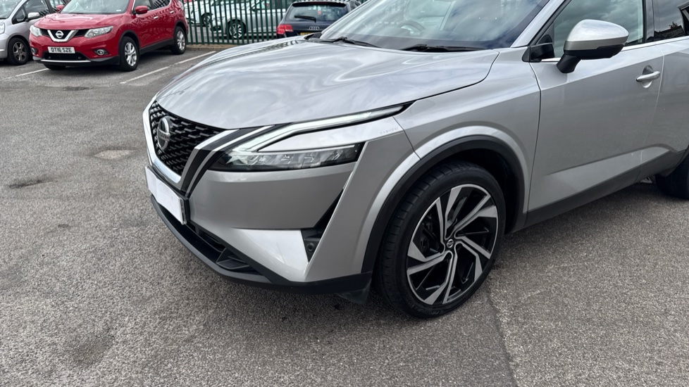 Nissan Qashqai 1.3 DiG-T MH 158 Tekna+ 5dr Petrol Hatchback - Image 39