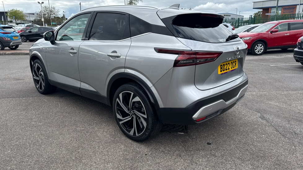Nissan Qashqai 1.3 DiG-T MH 158 Tekna+ 5dr Petrol Hatchback - Image 41