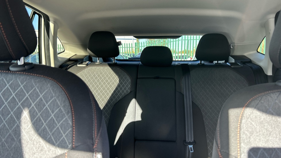 MG HS 1.5 T-GDI PHEV SE 5dr Auto Hatchback - Image 15