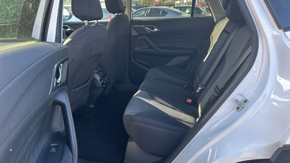 MG HS 1.5 T-GDI PHEV SE 5dr Auto Hatchback - Image 16