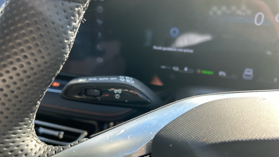 MG HS 1.5 T-GDI PHEV SE 5dr Auto Hatchback - Image 21