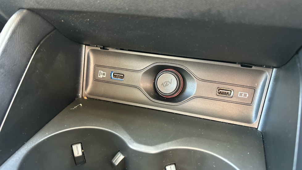 MG HS 1.5 T-GDI PHEV SE 5dr Auto Hatchback - Image 31