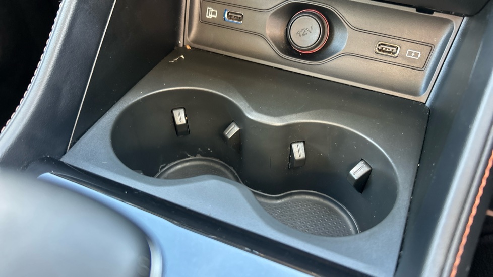 MG HS 1.5 T-GDI PHEV SE 5dr Auto Hatchback - Image 32