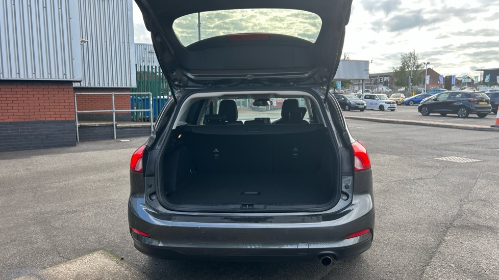 Ford Focus 2.0 EcoBlue Titanium X 5dr Auto Diesel Estate - Image 4