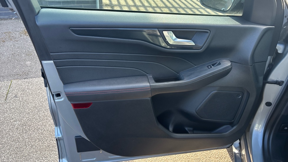 Ford Kuga 2.5 PHEV ST-Line X Edition 5dr CVT Estate - Image 24