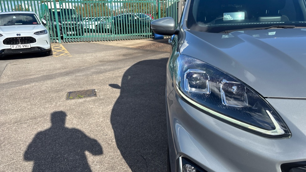 Ford Kuga 2.5 PHEV ST-Line X Edition 5dr CVT Estate - Image 31