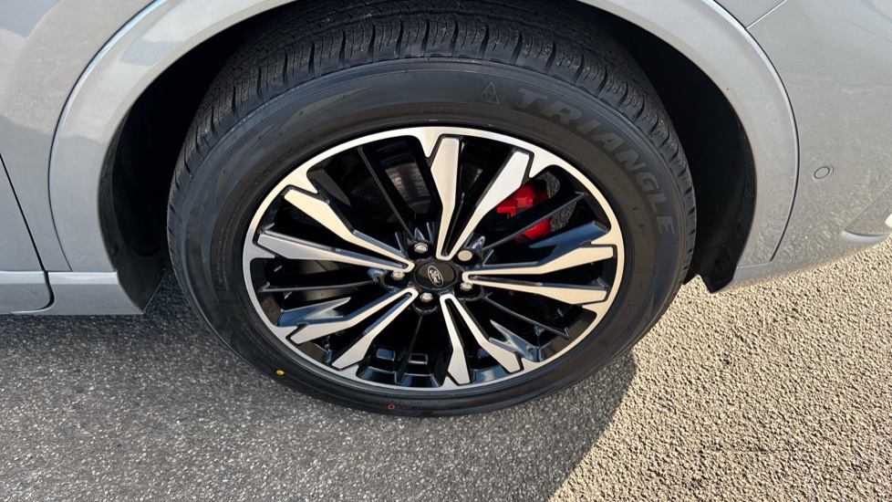 Ford Kuga 2.5 PHEV ST-Line X Edition 5dr CVT Estate - Image 32
