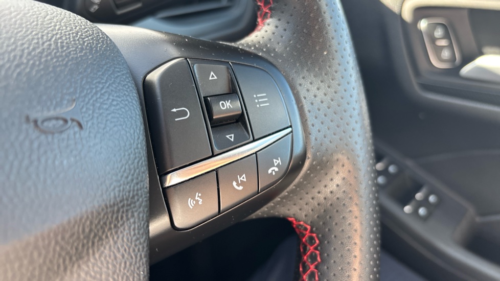 Ford Kuga 2.5 PHEV ST-Line X Edition 5dr CVT Estate - Image 37