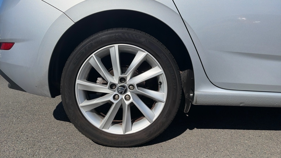 Skoda Scala 1.5 TSI SE L 5dr DSG Petrol Hatchback - Image 7
